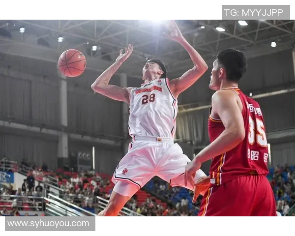 CBA常规赛第5轮精彩对决山东队迎战广东队争夺胜利荣耀